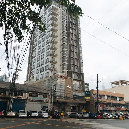 Reddoorz Premium @ West Avenue Quezon City Manila Exterior photo